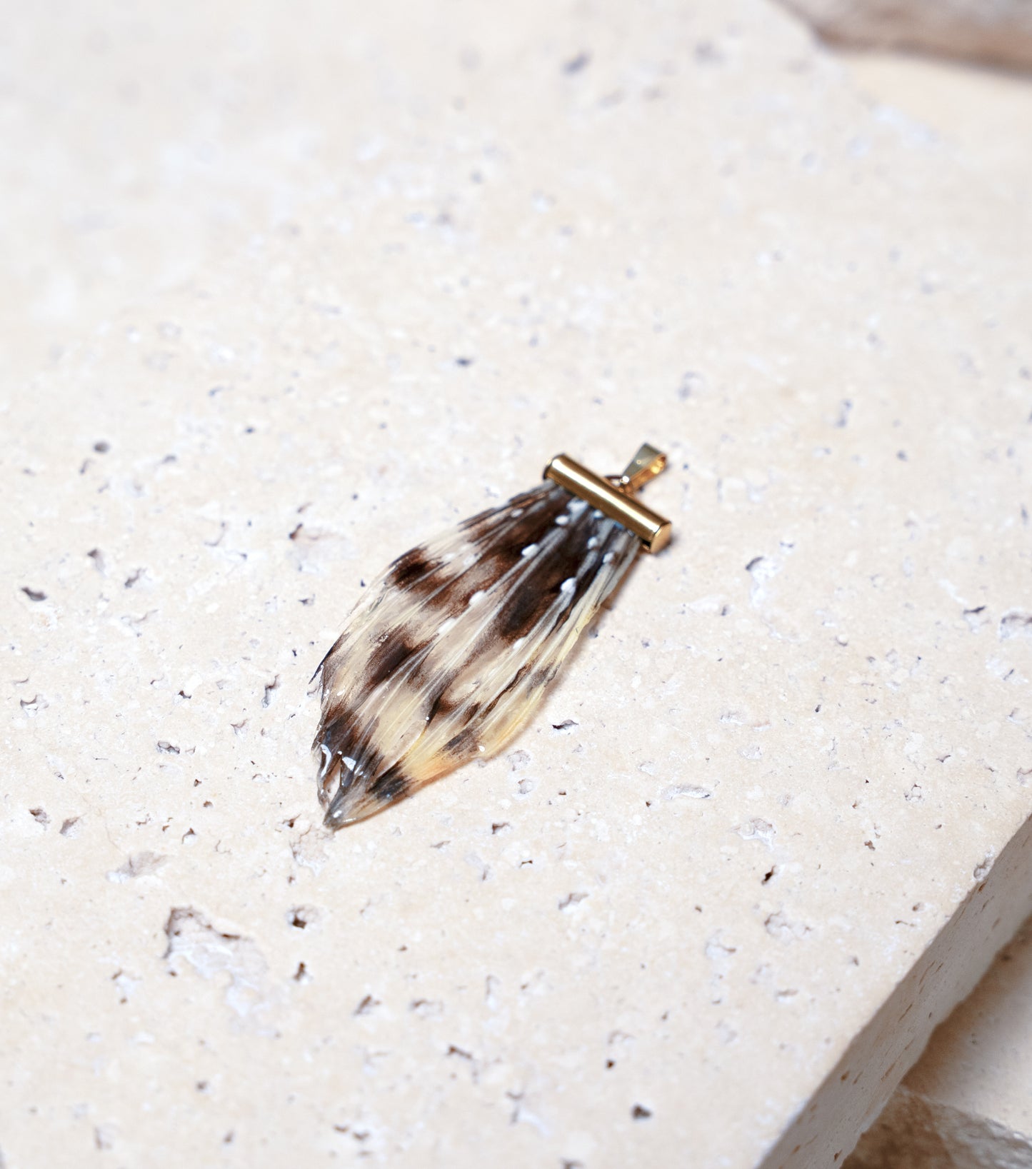 Venom Pendant — Gold Tube, 20mm