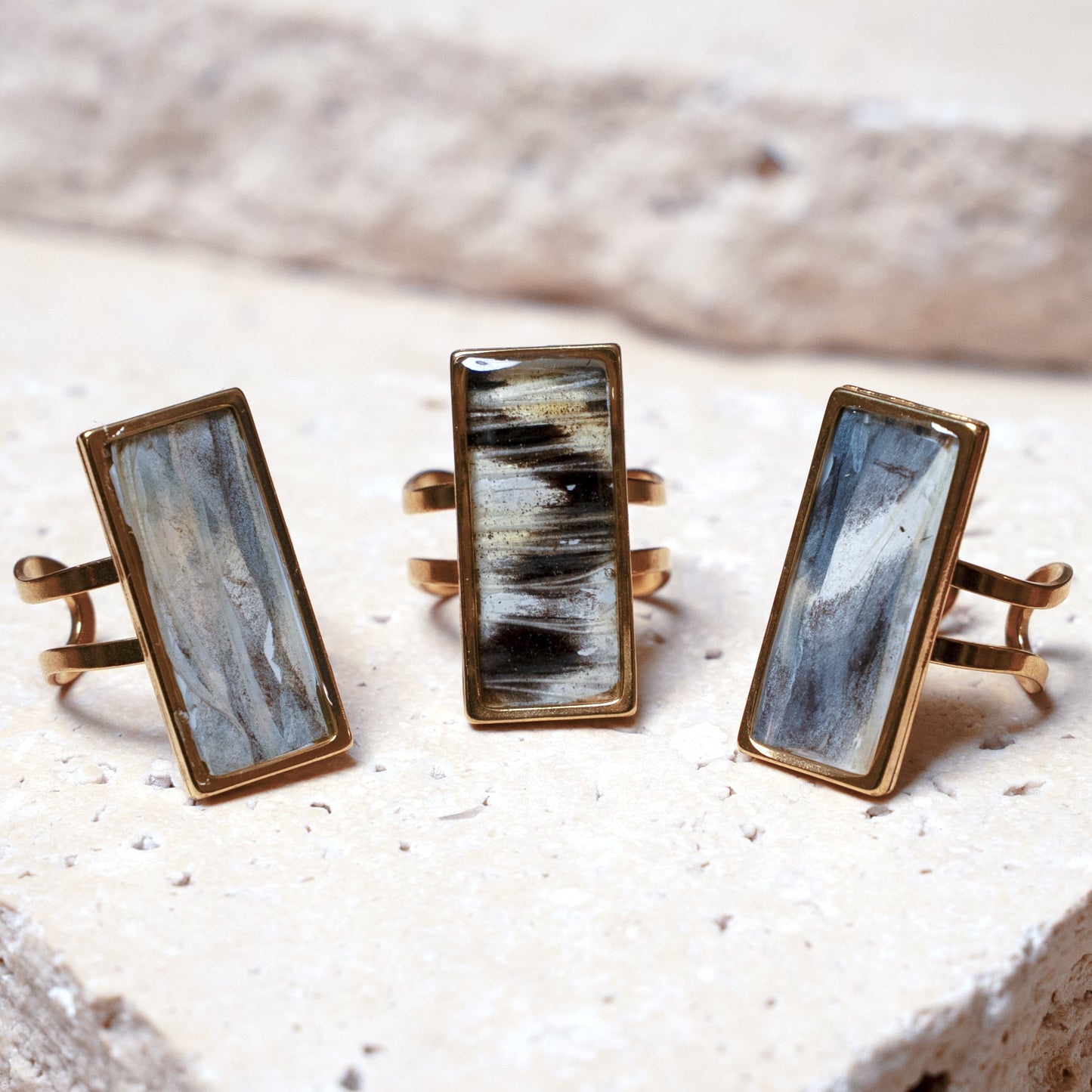 Venom Light Ring — Gold Rectangle