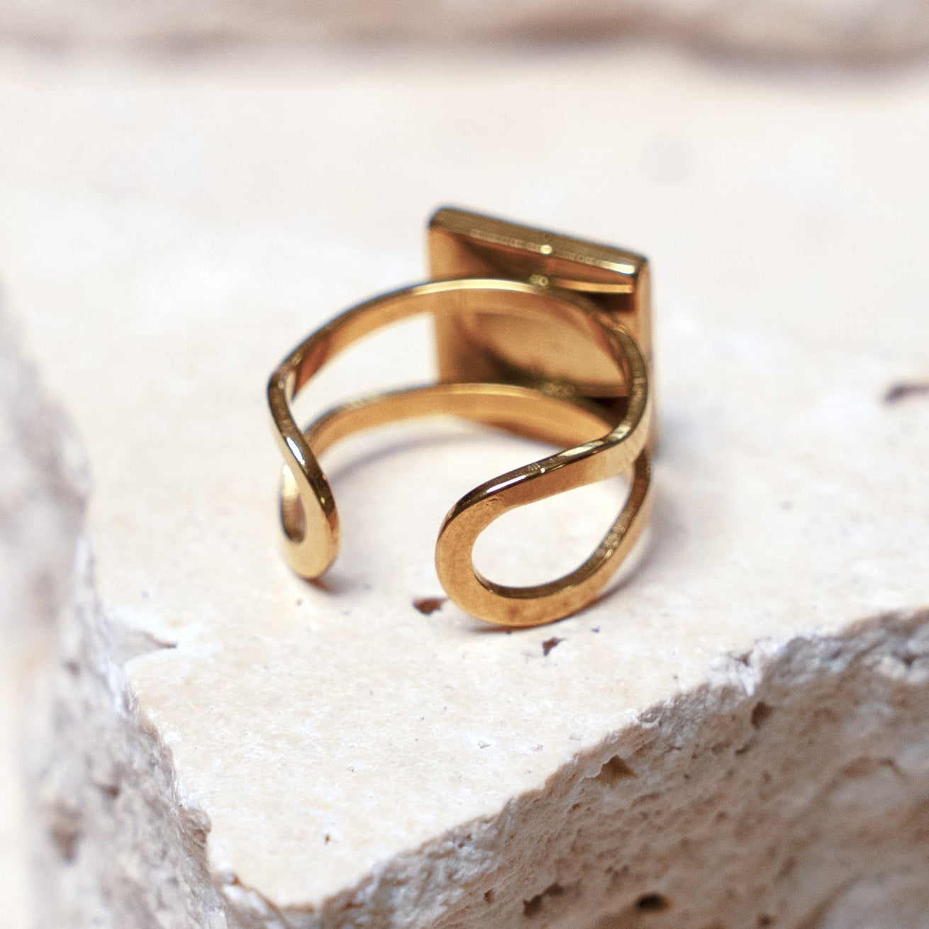 Venom Light Ring — Gold Square