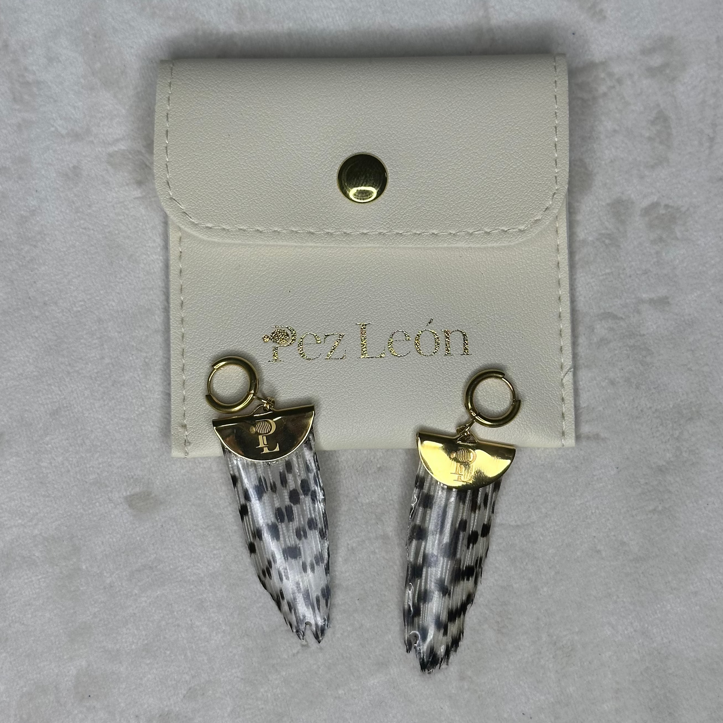 Signature PL Earrings – Gold / 2cm Half Moon