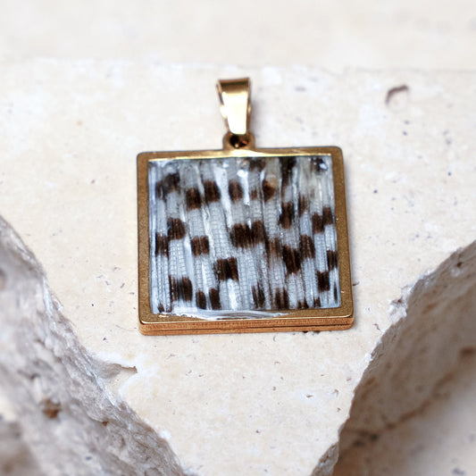 Impact Pendant — Gold Square, 23mm