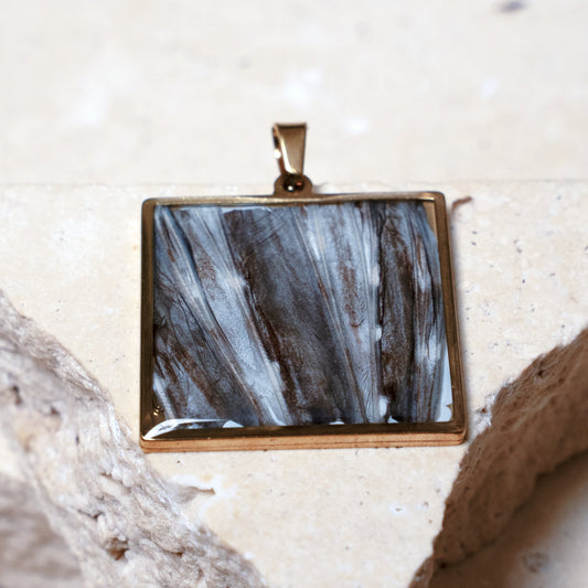 Venom Light Pendant, Gold Square, 33mm