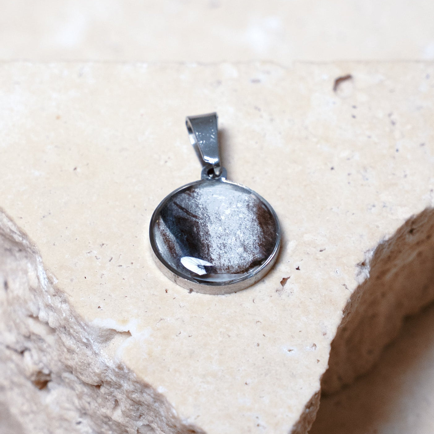 Venom Light Pendant — Stainless Steel Round, 13mm