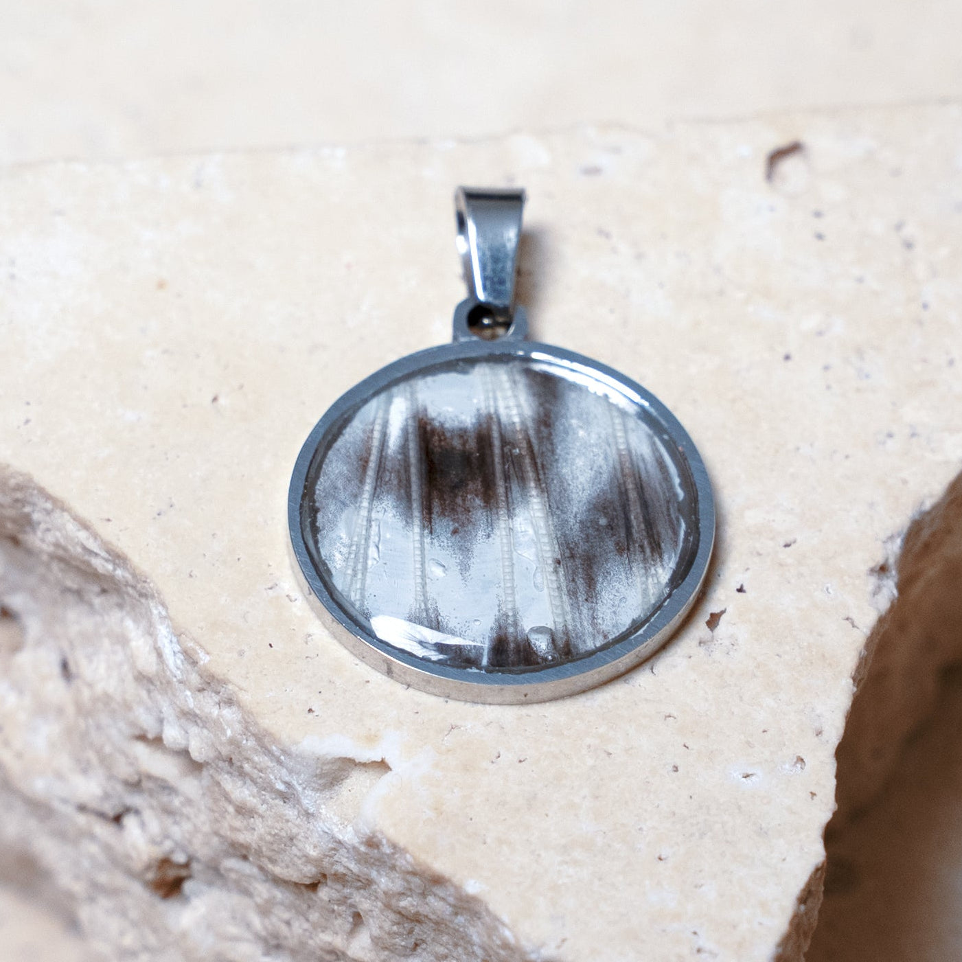 Venom Light Pendant — Stainless Steel Round, 22mm