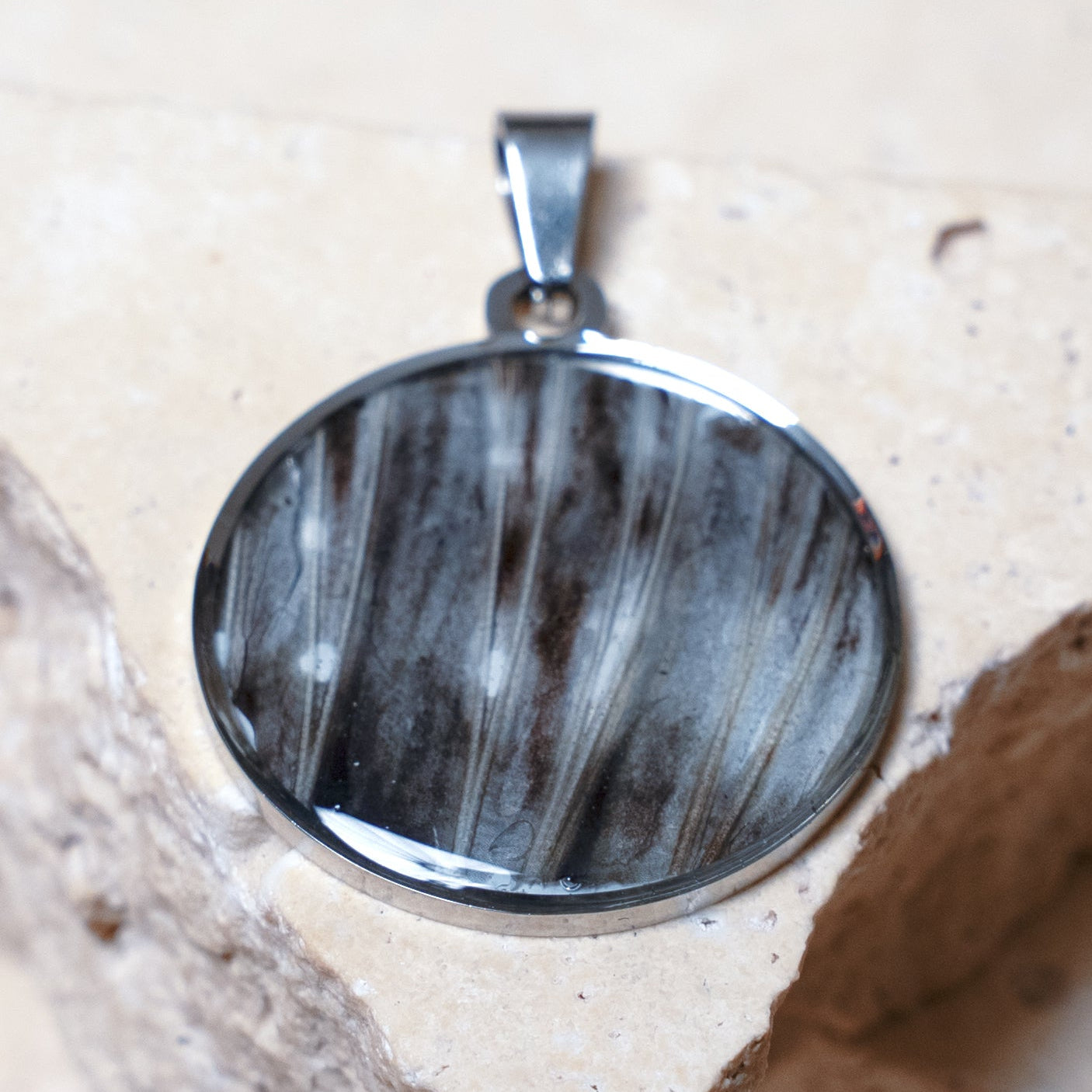 Venom Light Pendant — Stainless Steel Round, 33mm