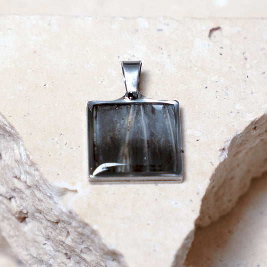 Venom Dark Pendant — Stainless Steel Square, 18mm
