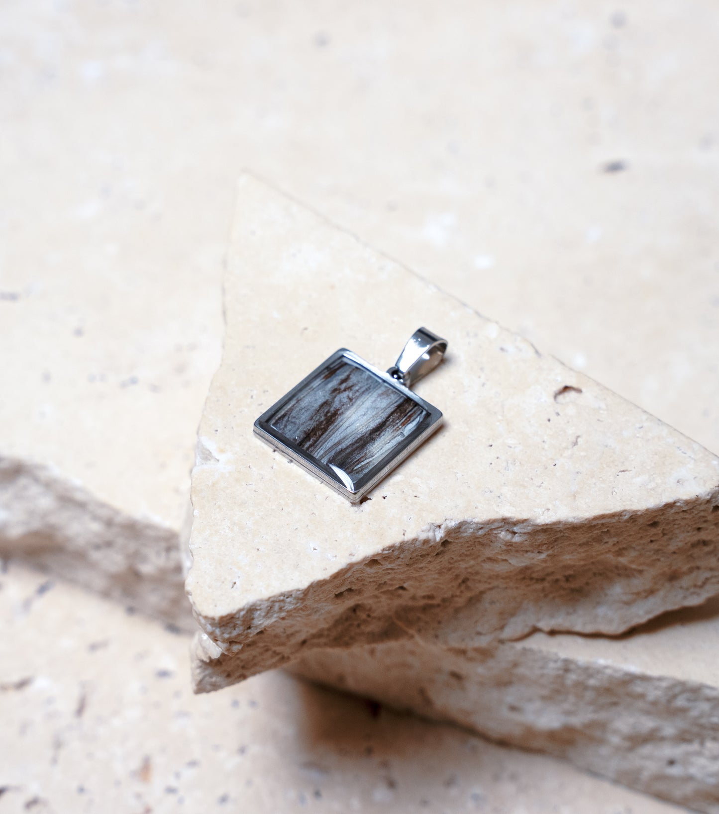 Venom Light Pendant — Stainless Steel Square, 18mm