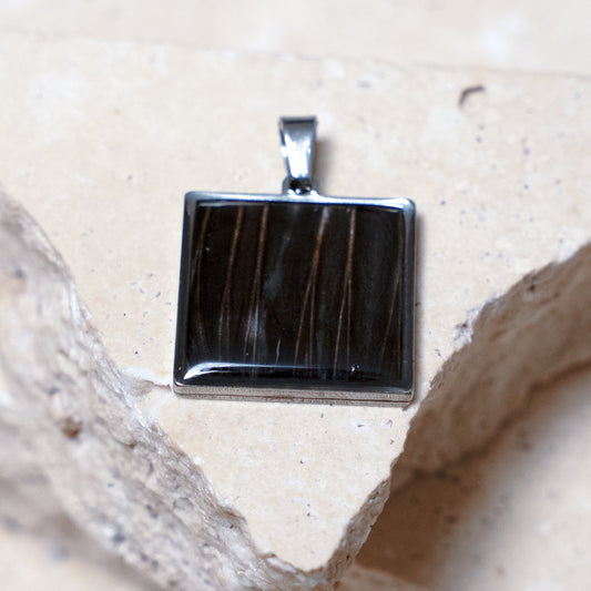 Venom Dark Pendant — Stainless Steel Square, 23mm