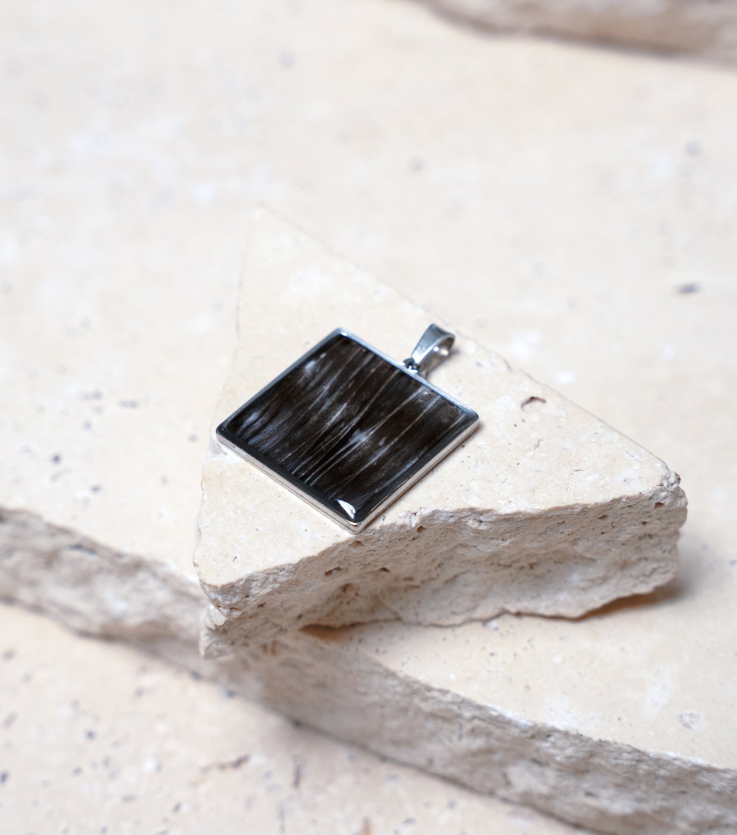 Venom Dark Pendant — Stainless Steel Square, 28mm