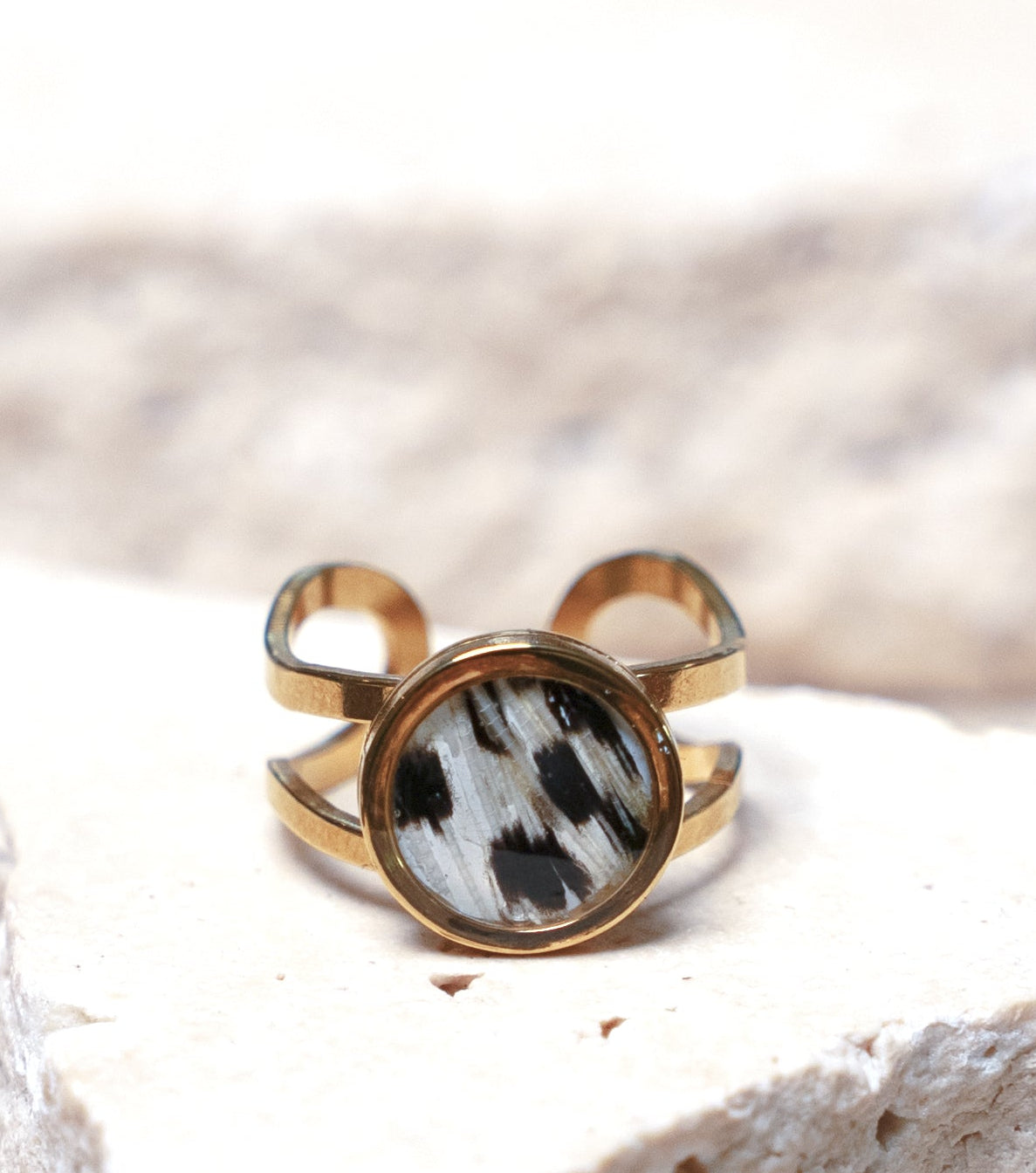 Impact Ring — Gold Circle, 10mm