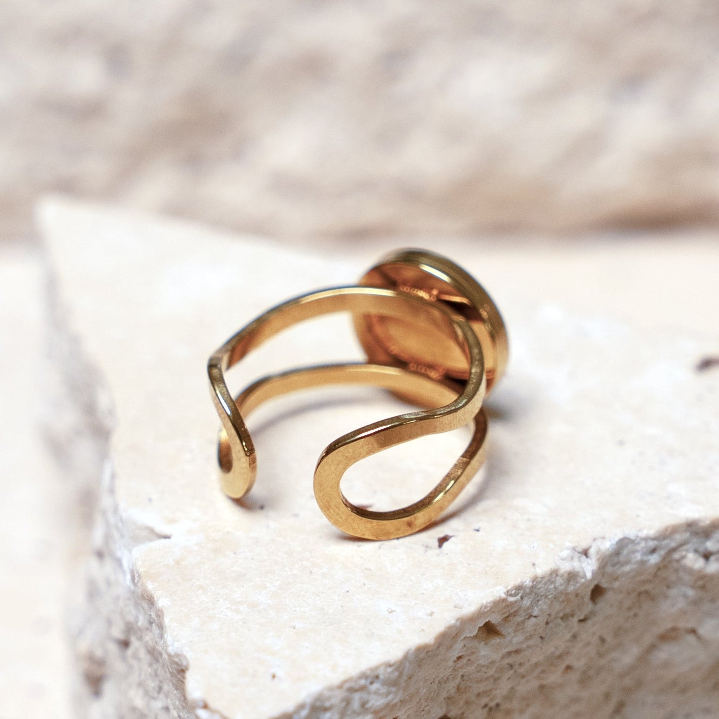 Composition Ring — Gold Circle, 10mm