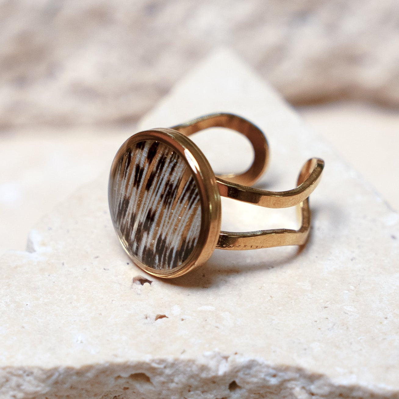 Impact Ring — Gold Circle, 14mm