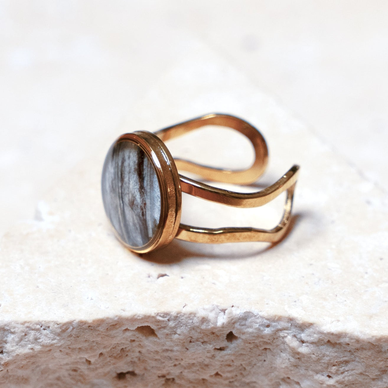 Venom Light Ring — Gold Circle, 14mm