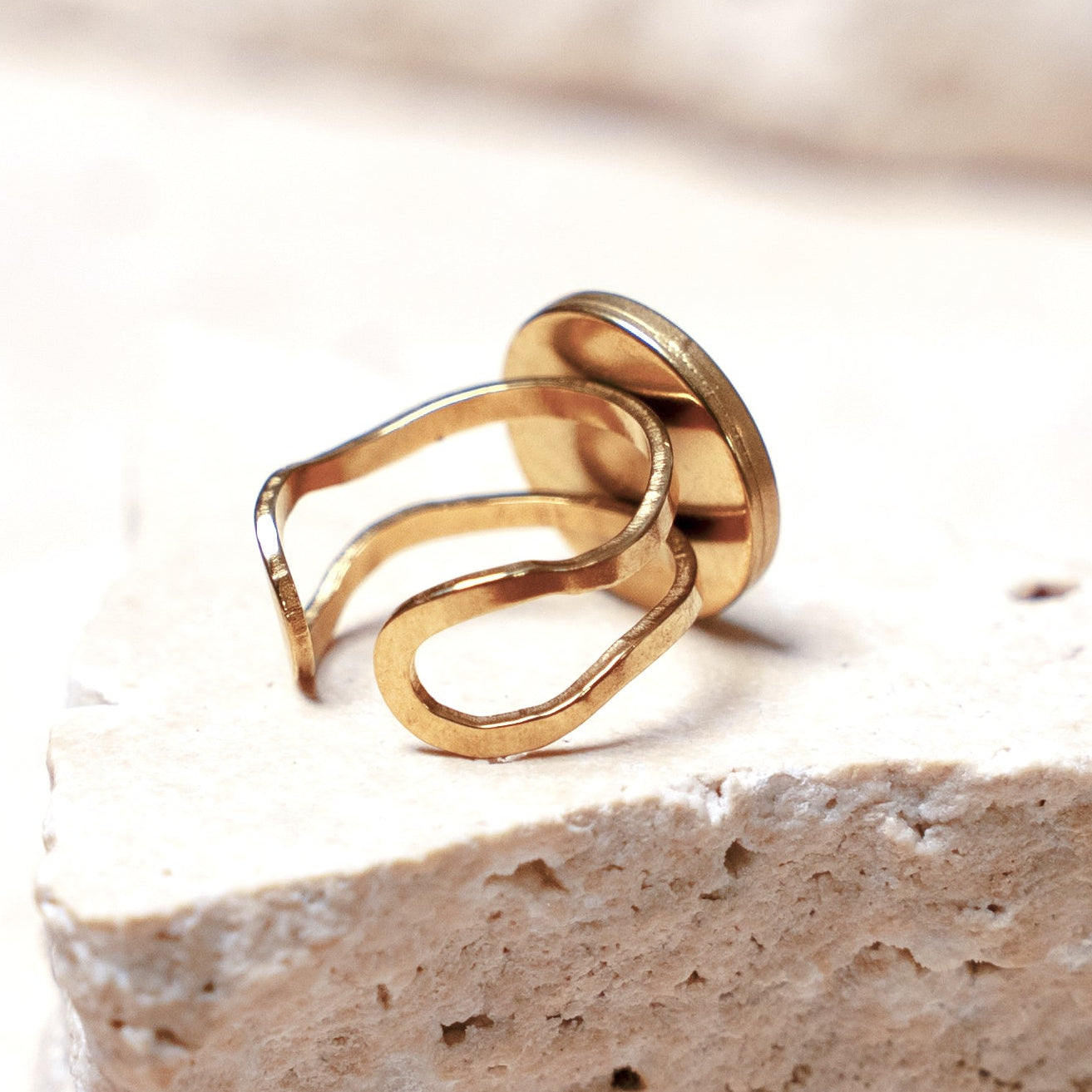 Impact Ring — Gold Circle, 14mm