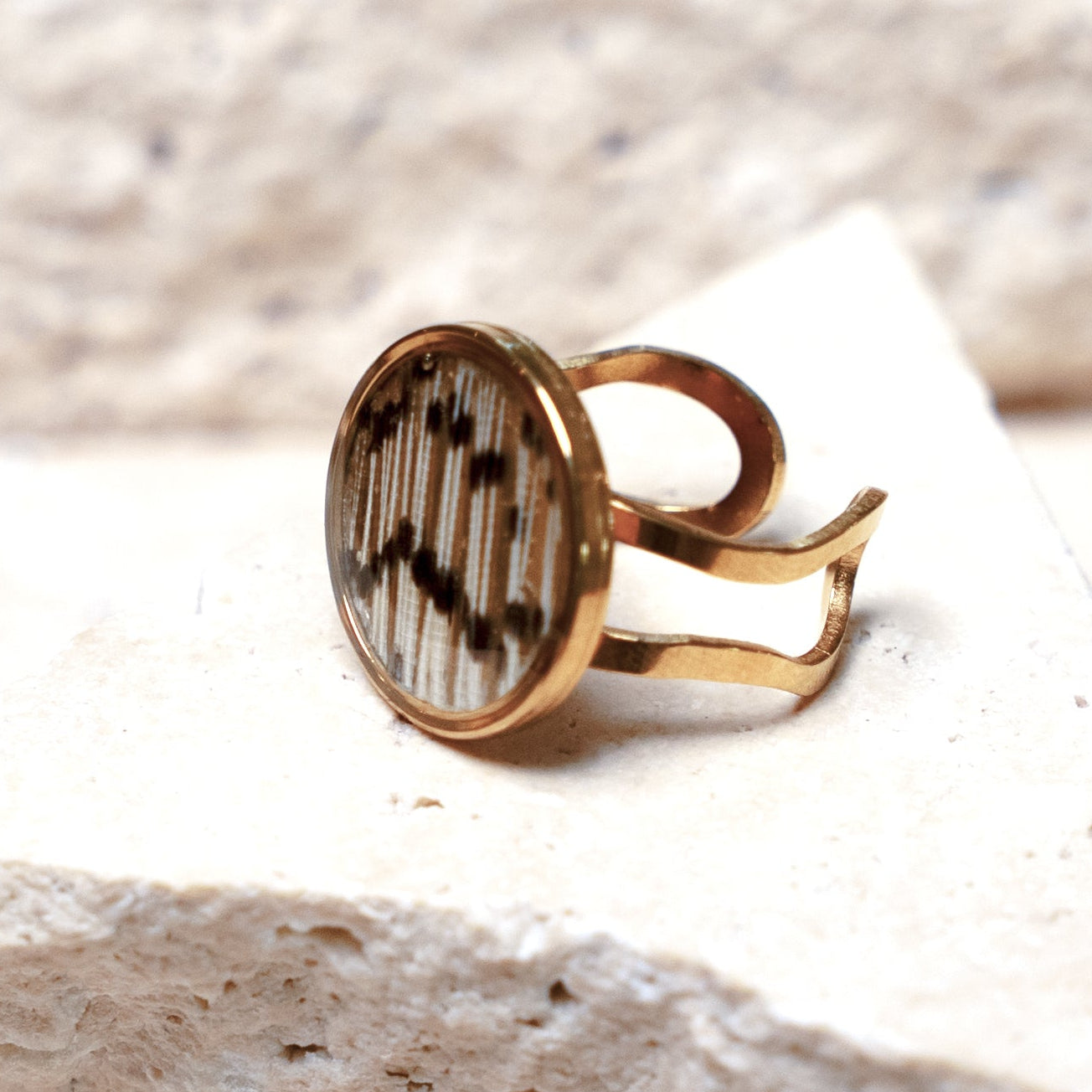 Impact Ring — Gold Circle, 16mm