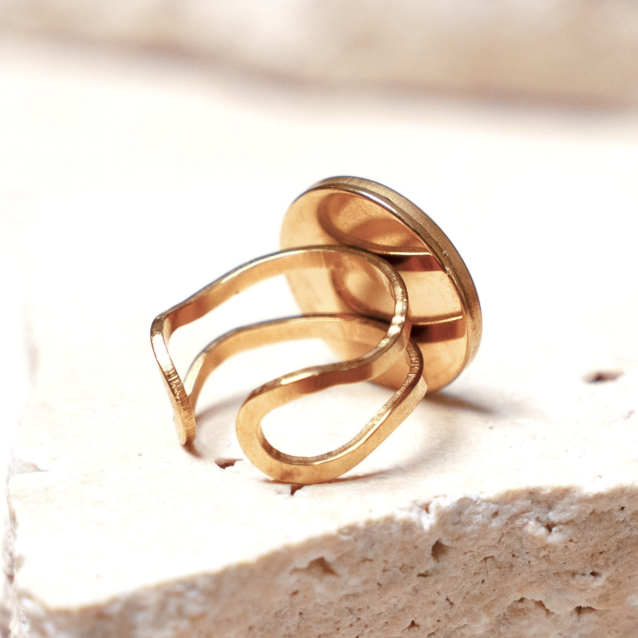 Impact Ring — Gold Circle, 16mm