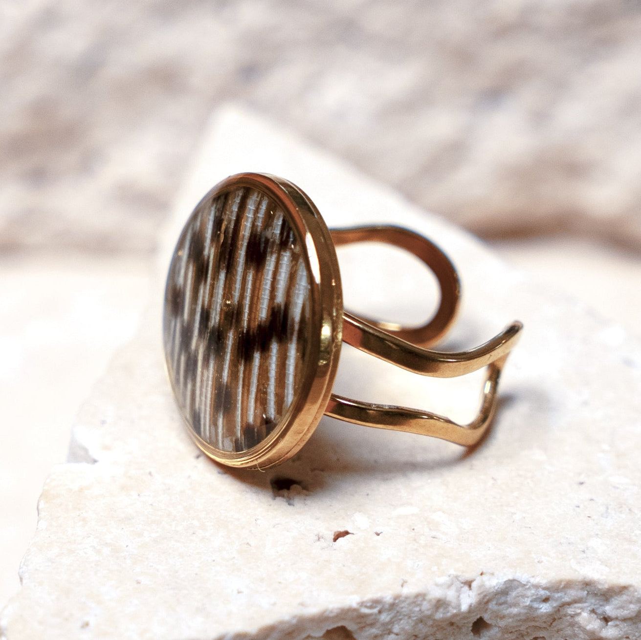 Impact Ring — Gold Circle, 18mm