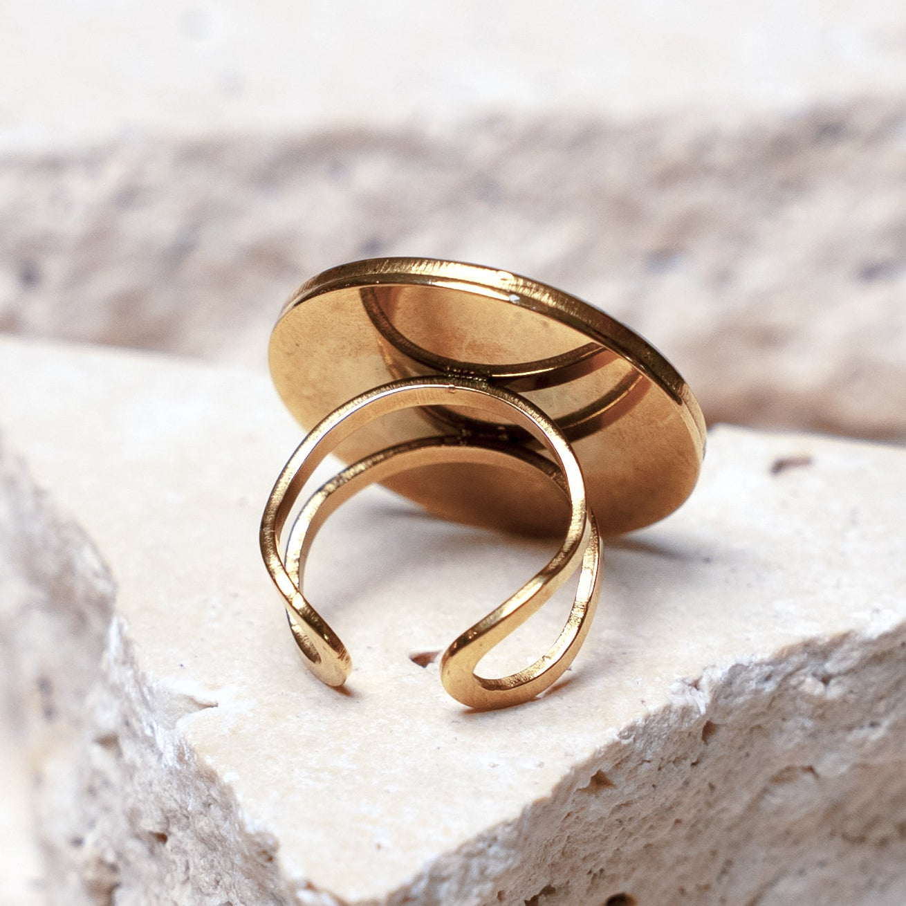 Impact Ring — Gold Circle, 25mm