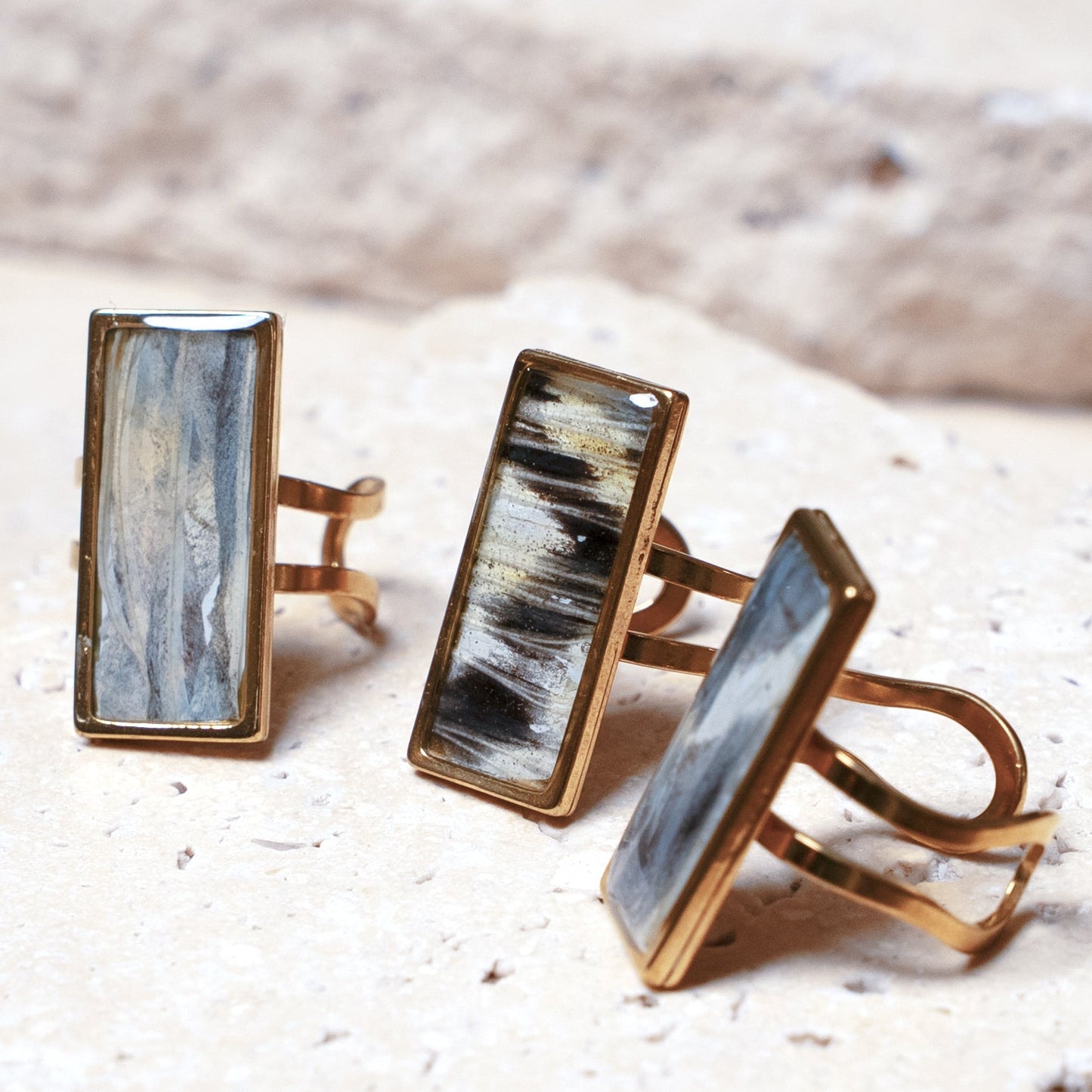 Venom Light Ring — Gold Rectangle