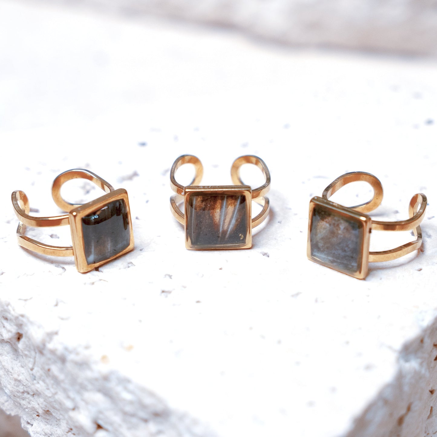 Venom Dark Ring — Gold Square