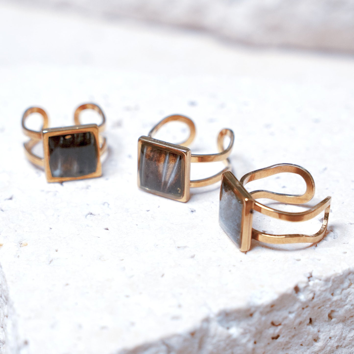 Venom Dark Ring — Gold Square