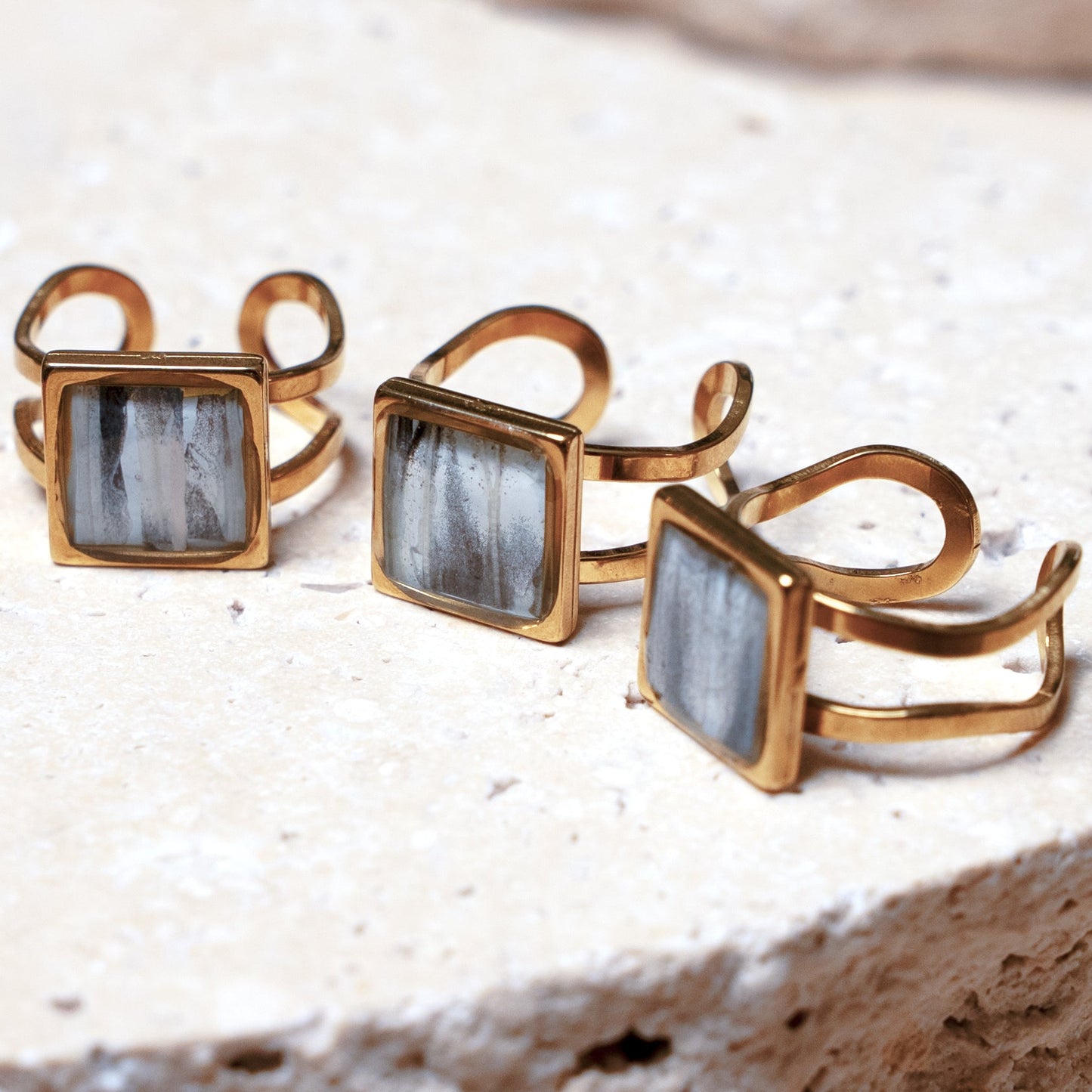 Venom Light Ring — Gold Square