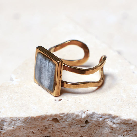 Venom Light Ring — Gold Square