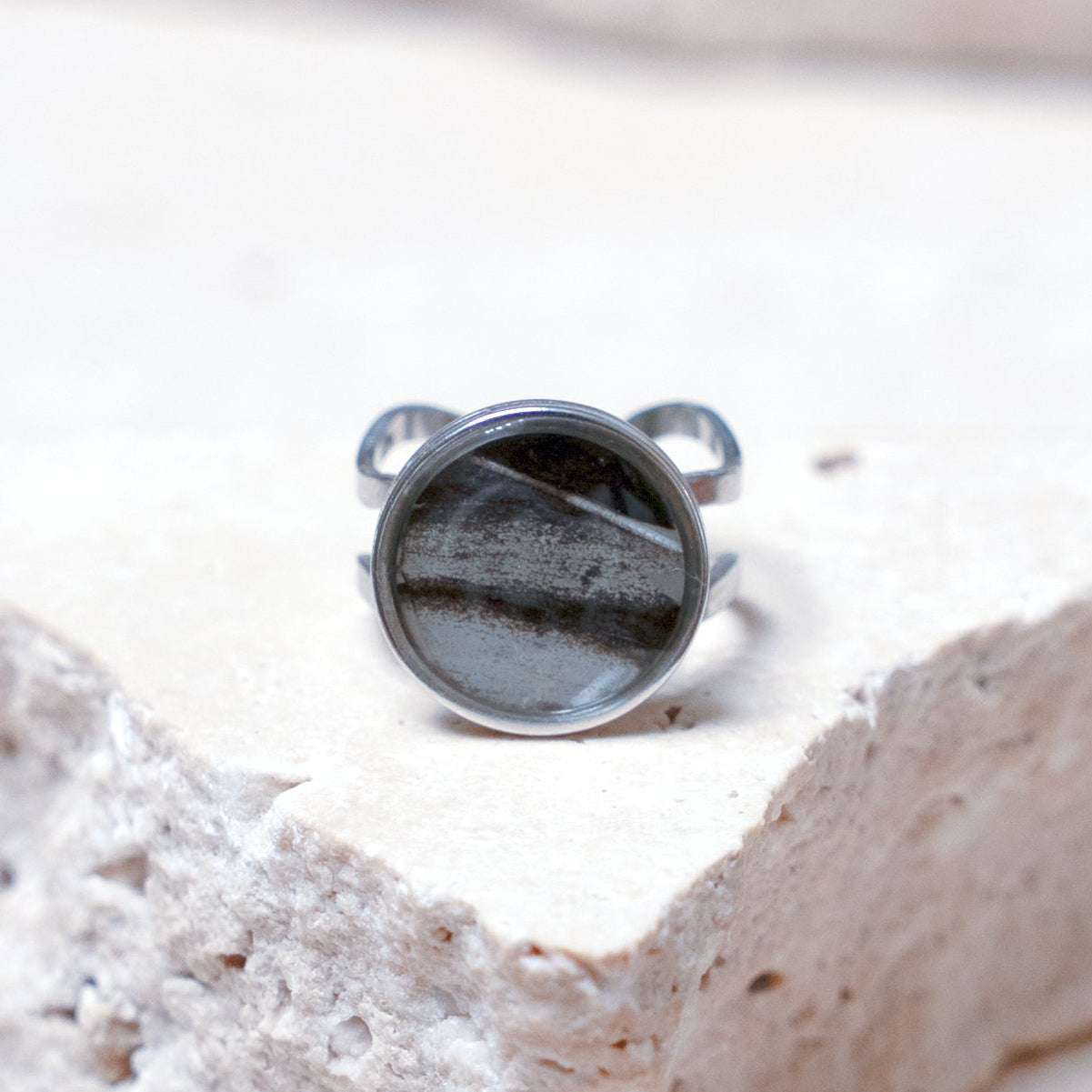 Venom Dark Ring — Stainless Steel Circle, 14mm