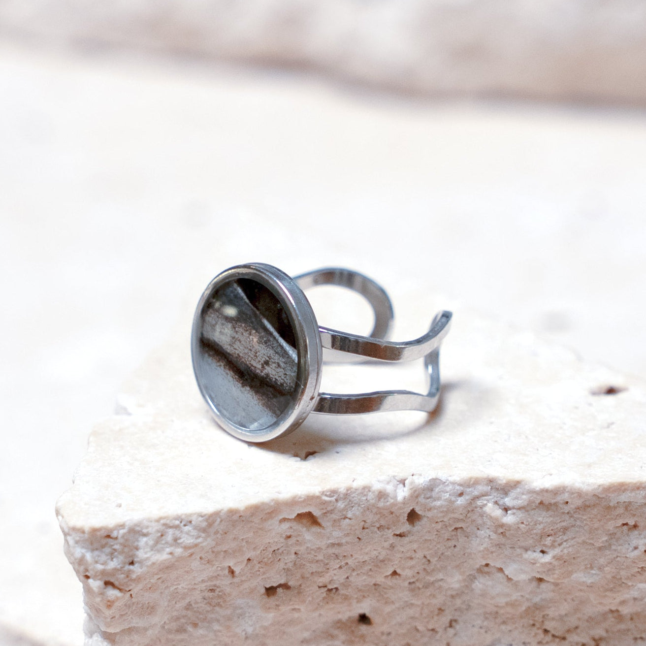 Venom Dark Ring — Stainless Steel Circle, 14mm