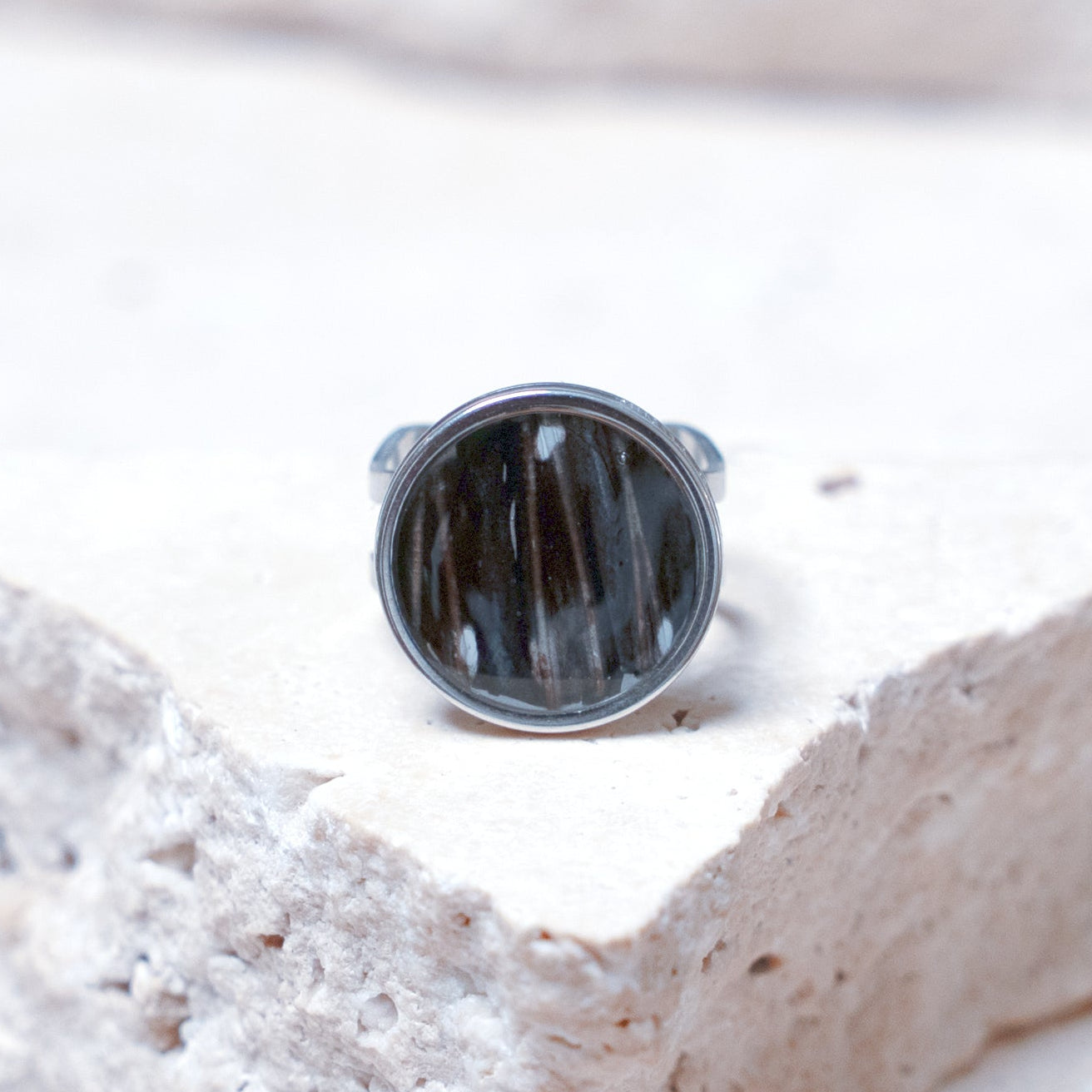 Venom Dark Ring — Stainless Steel Circle, 16mm